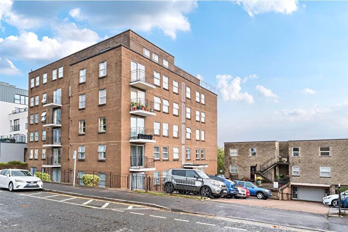 2 Bedroom Flat For Sale In Temple Street, Keynsham, Bristol, BS31