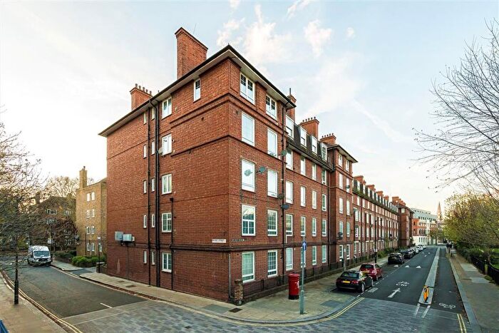 2 Bedroom Flat To Rent In Tabard Street, Borough, SE1