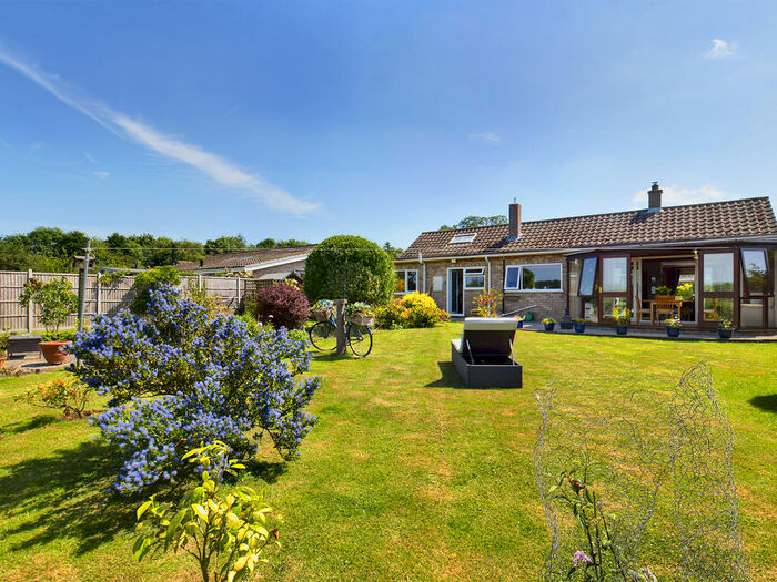 2 Bedroom Detached Bungalow For Sale In Church Close, Hoxne, IP21