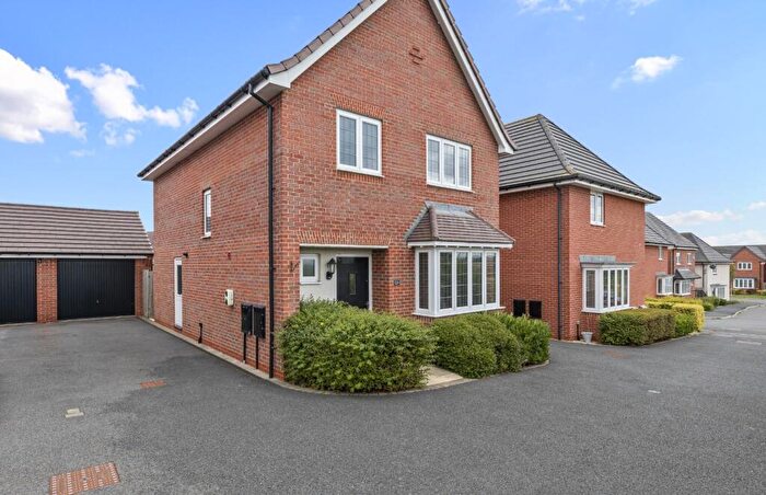 4 Bedroom Detached House For Sale In Jackson Avenue, Bishops Tachbrook, CV33