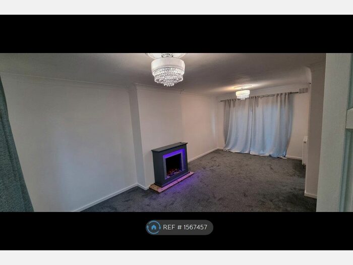 3 Bedroom End Of Terrace House To Rent In Slant Lane, Shirebrook, Mansfield, NG20