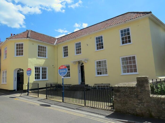 3 Bedroom Flat To Rent In West Street, Axbridge, Somerset, BS26