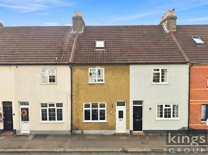 2 Bedroom Terraced House For Sale In Dewhurst Road, Cheshunt, Waltham Cross, EN8