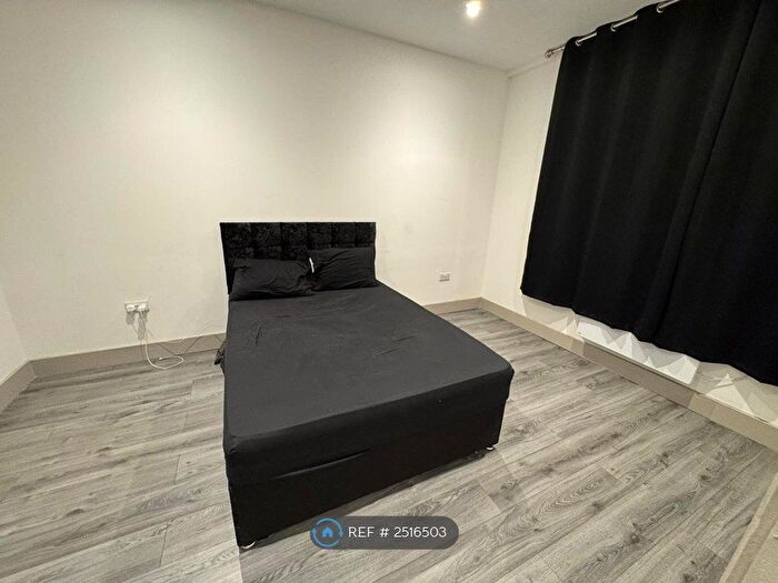 1 Bedroom Flat To Rent In Cube House, Stoke Mandeville, Aylesbury, HP22