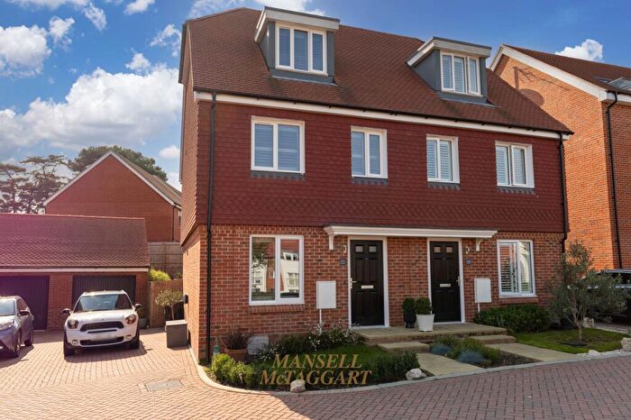 3 Bedroom Semi-Detached House For Sale In Butlers Way, East Grinstead, RH19