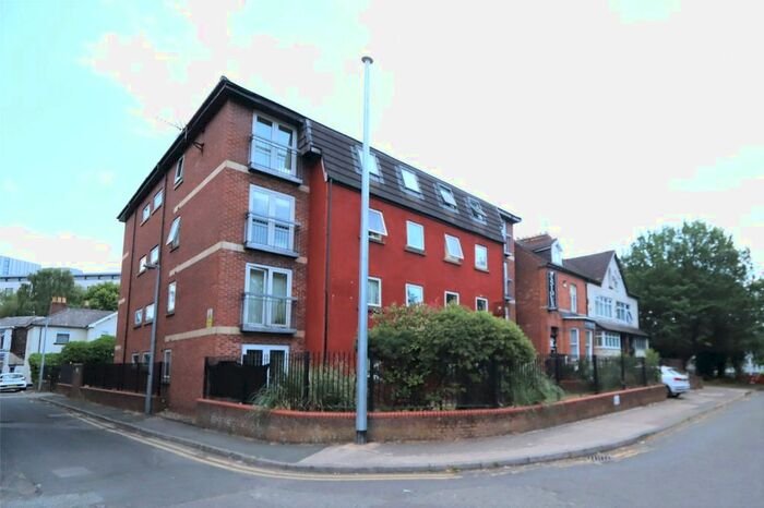 2 Bedroom Flat To Rent In Milton Place, Salford, Greater Manchester, M6