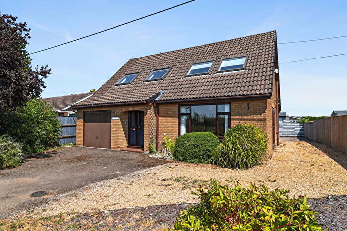 4 Bedroom Chalet For Sale In Trevi, Pound Hill, Great Bricett, IP7