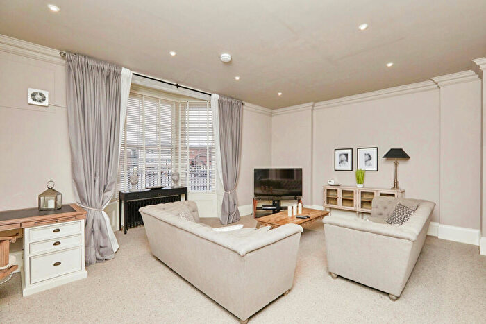 2 Bedroom Apartment To Rent In Burleigh Mews, Friar Gate, Derby, DE1