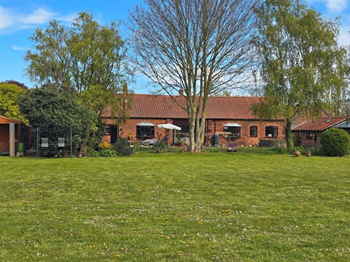 6 Bedroom Barn Conversion For Sale In The Green, Freethorpe, Norwich, NR13