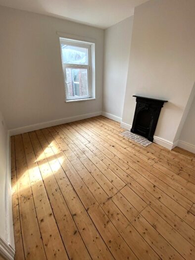 2 Bedroom Apartment To Rent In Corporation Road, Cardiff(City), CF11