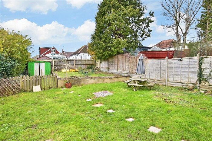 4 Bedroom Chalet For Sale In Falmer Road, Woodingdean, Brighton, East Sussex, BN2