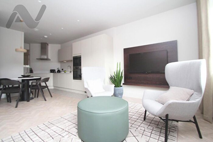 1 Bedroom Apartment To Rent In Kentish Town Road, London, NW1