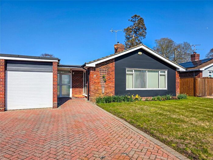 3 Bedroom Bungalow For Sale In Braemar Drive, Highcliffe, Christchurch, Dorset, BH23