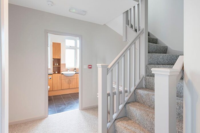 6 Bedroom Semi-Detached House To Rent In Braemar Crescent, Bristol, BS7