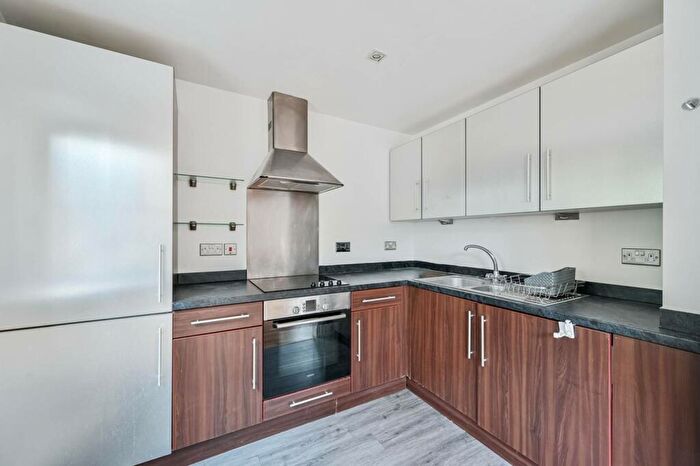 1 Bedroom Flat To Rent In Quaker Street, , Spitalfields, London, E1