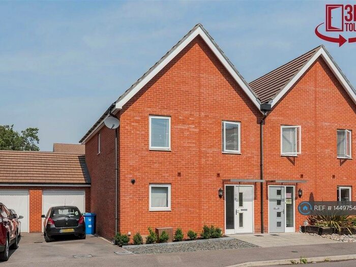 3 Bedroom Semi-Detached House To Rent In Jaguar Lane, Bracknell, RG12