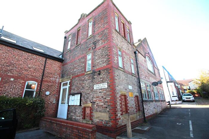 2 Bedroom Flat For Sale In Devonshire Place, Prestwich, Manchester, M25