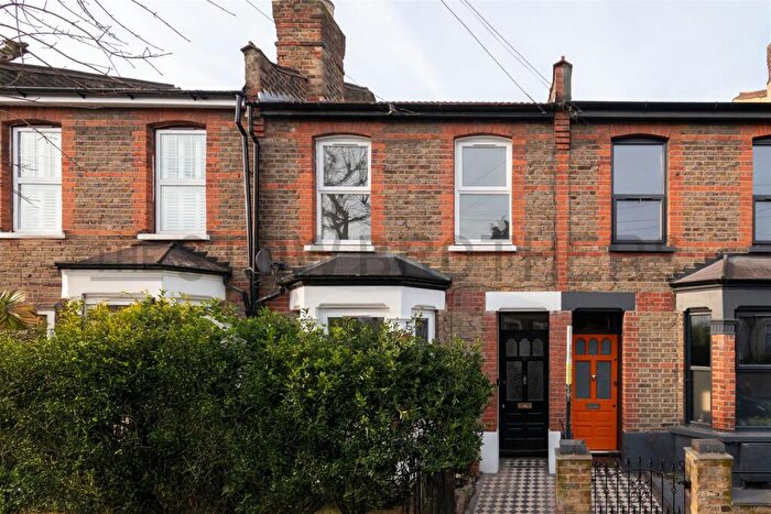 2 Bedroom House To Rent In King Edward Road, Walthamstow, E17