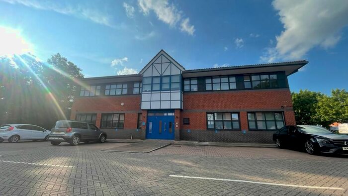 2 Bedroom Flat To Rent In Century Court, Tolpits Lane, Watford, WD18