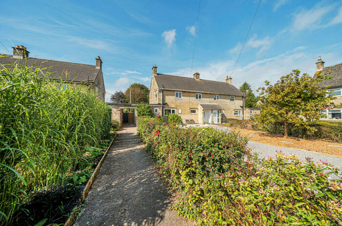 3 Bedroom Semi-Detached House For Sale In Padfield Green, Doulting, Shepton Mallet, Somerset, BA4