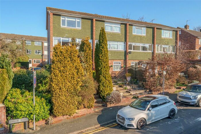 3 Bedroom End Of Terrace House To Rent In Baillie Road, Guildford, Surrey, GU1