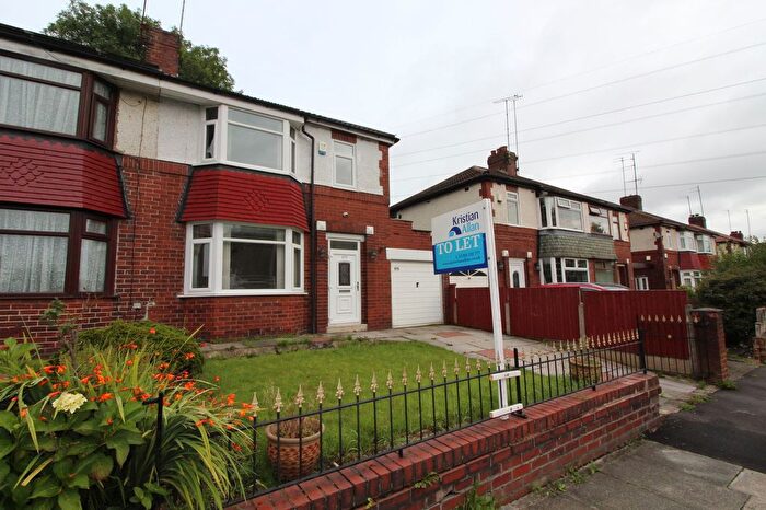 3 Bedroom Semi-Detached House To Rent In Middleton Road, Middleton, Manchester, M24