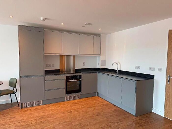 1 Bedroom Flat To Rent In Chartwell Close, CR0