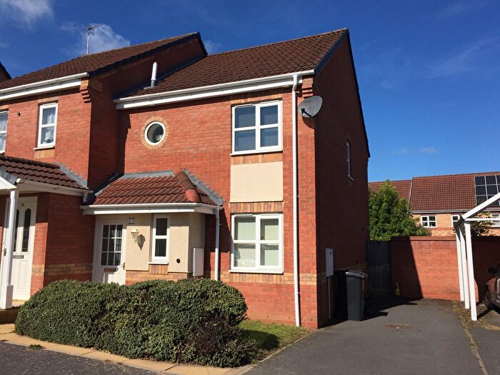 3 Bedroom Semi-Detached House To Rent In Columbine Road, Leicester, LE5