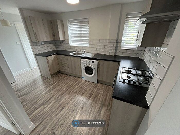 4 Bedroom Semi-detached House To Rent In Denmark St, London, E13