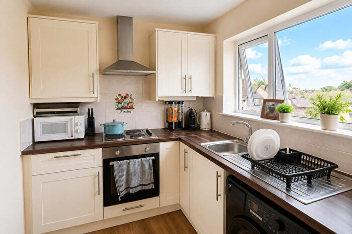 3 Bedroom Flat To Rent In Haig Street, Gateshead, NE11