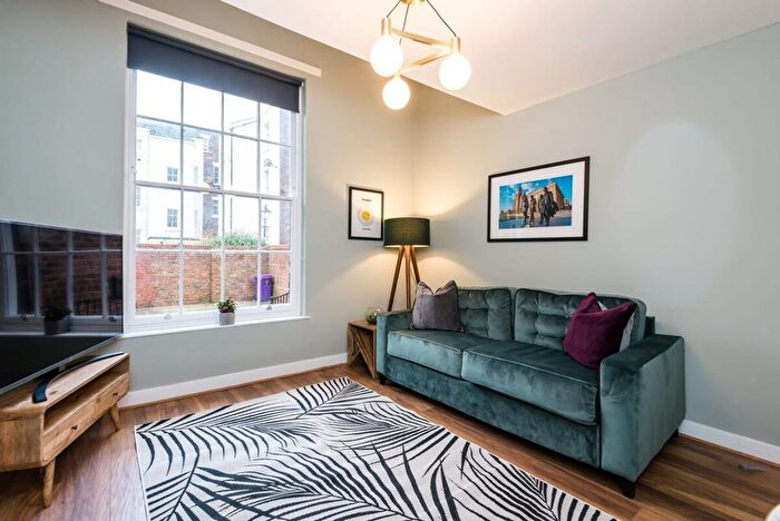 1 Bedroom Flat To Rent In Georgian Quarter, L8
