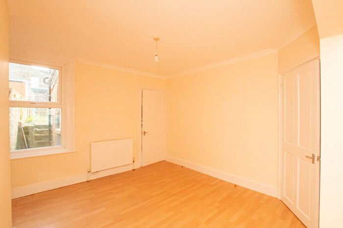 3 Bedroom Terraced House For Sale In Eaton Road, Dover, CT17