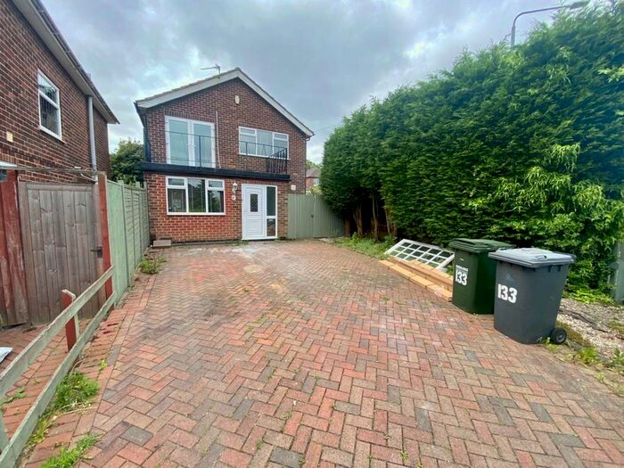 4 Bedroom House To Rent In Southdale Road, Carlton, NG4