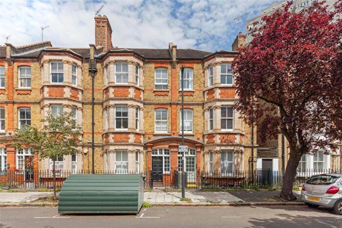 2 Bedroom Apartment For Sale In Chester Way, London, SE11