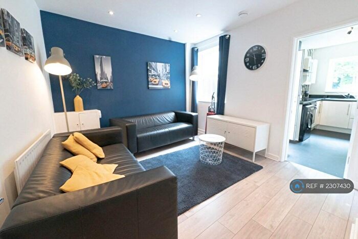 5 Bedroom Terraced House To Rent In Brickfield Road, Southampton, SO17