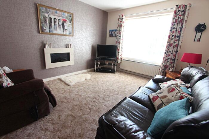 2 Bedroom Retirement Property For Sale In Kenilworth Road, Balsall Common, CV7