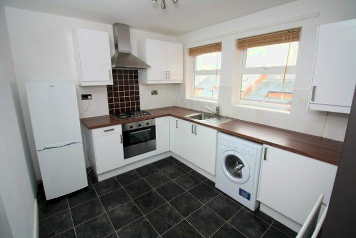 2 Bedroom Flat To Rent In Regent Road, Newcastle Upon Tyne, NE3