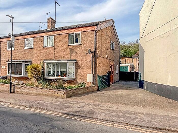 3 Bedroom Semi Detached House To Rent In Back Hill, Ely, CB7