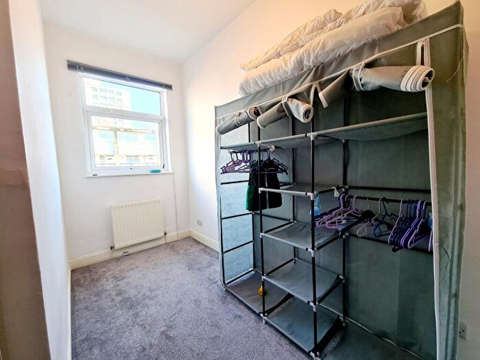 2 Bedroom End Of Terrace House To Rent In Barnsley Street, Offerton, Stockport, SK1