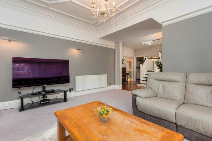 5 Bedroom Detached House For Sale In St. Annes Road East, Lytham St. Annes, FY8