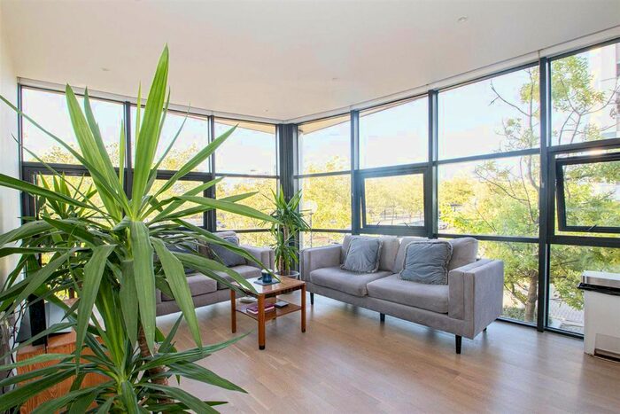 2 Bedroom Flat To Rent In Silbury Boulevard, Milton Keynes, MK9