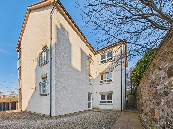 1 Bedroom Flat To Rent In Clockmill Lane, Abbeyhill, Edinburgh, EH8