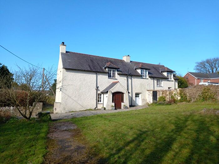 5 Bedroom Detached House For Sale In Llangefni, Anglesey, LL77