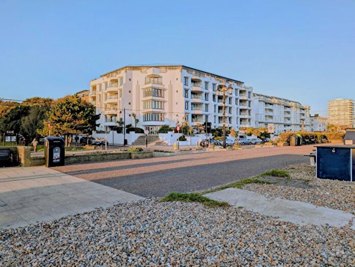 2 Bedroom Apartment For Sale In Steyne Gardens, Worthing, BN11