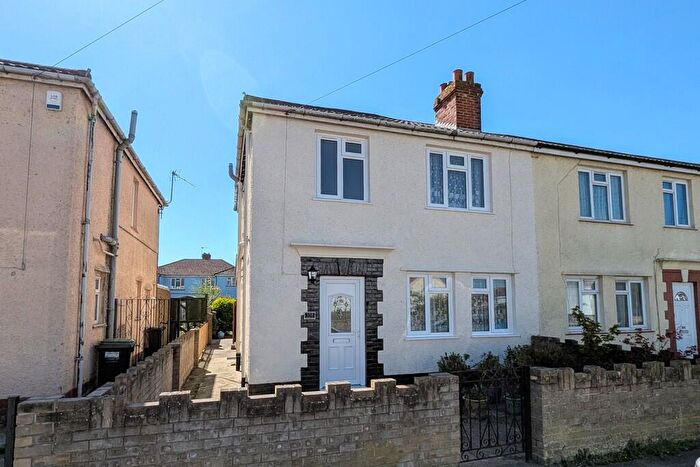3 Bedroom Semi-Detached House For Sale In Avery Lane, Elson, PO12