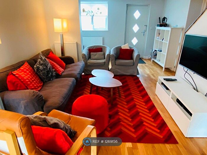 6 Bedroom Terraced House To Rent In Hawthorn Grove, Bath, BA2