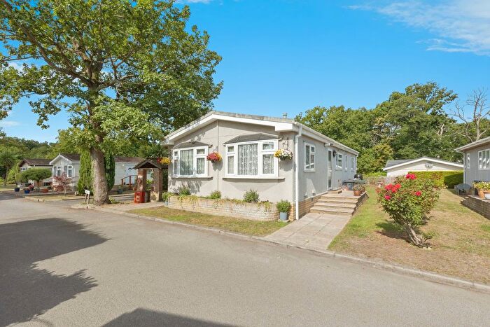 3 Bedroom Property For Sale In Stonehill Woods Park, Old London Road, Sidcup, Kent, DA14