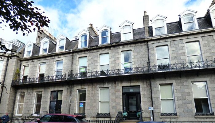 1 Bedroom Flat To Rent In Queens Gardens, Aberdeen, AB15