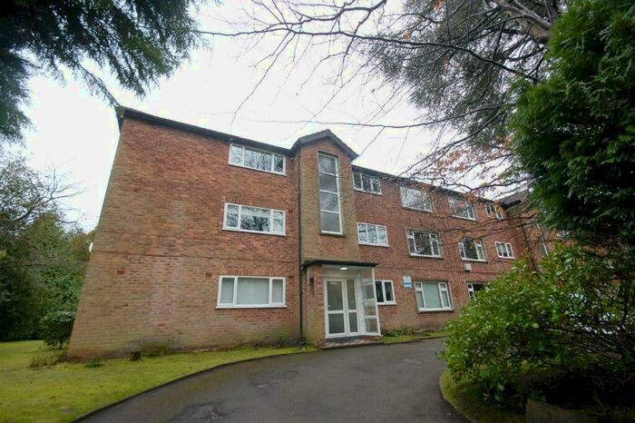 2 Bedroom Flat To Rent In Holme Road, Manchester, M20