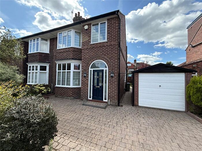 3 Bedroom Semi-Detached House For Sale In Willoughby Avenue, Didsbury, M20